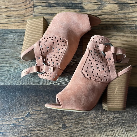 Justfab Raelynn block heeled sandal size 6 peachy pink - Picture 3 of 6